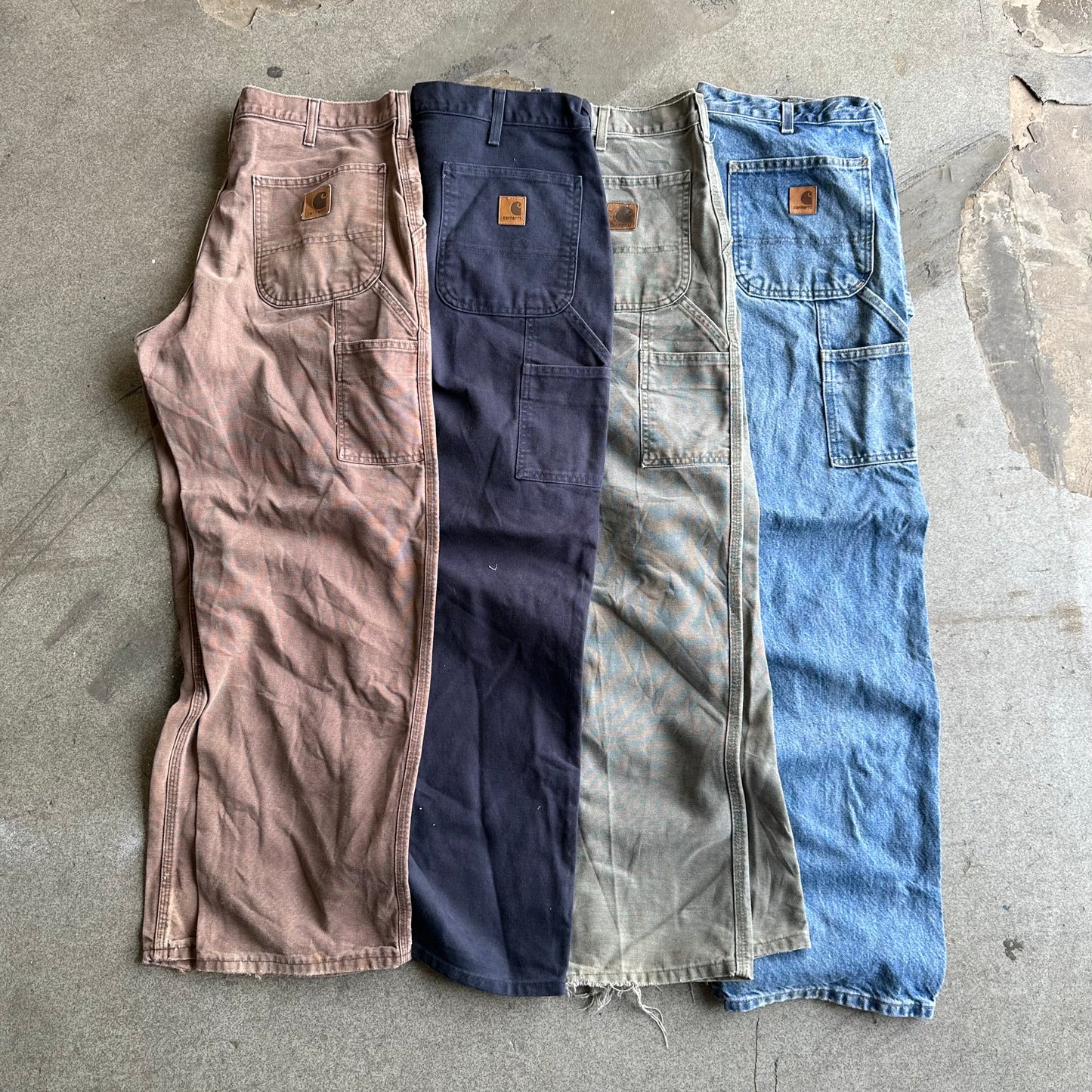 CARHARTT CARPENTER JEANS (30 PCS)