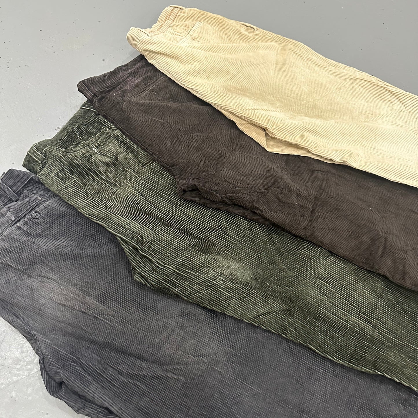 JUMBO CORDUROY TROUSERS (20PCS)