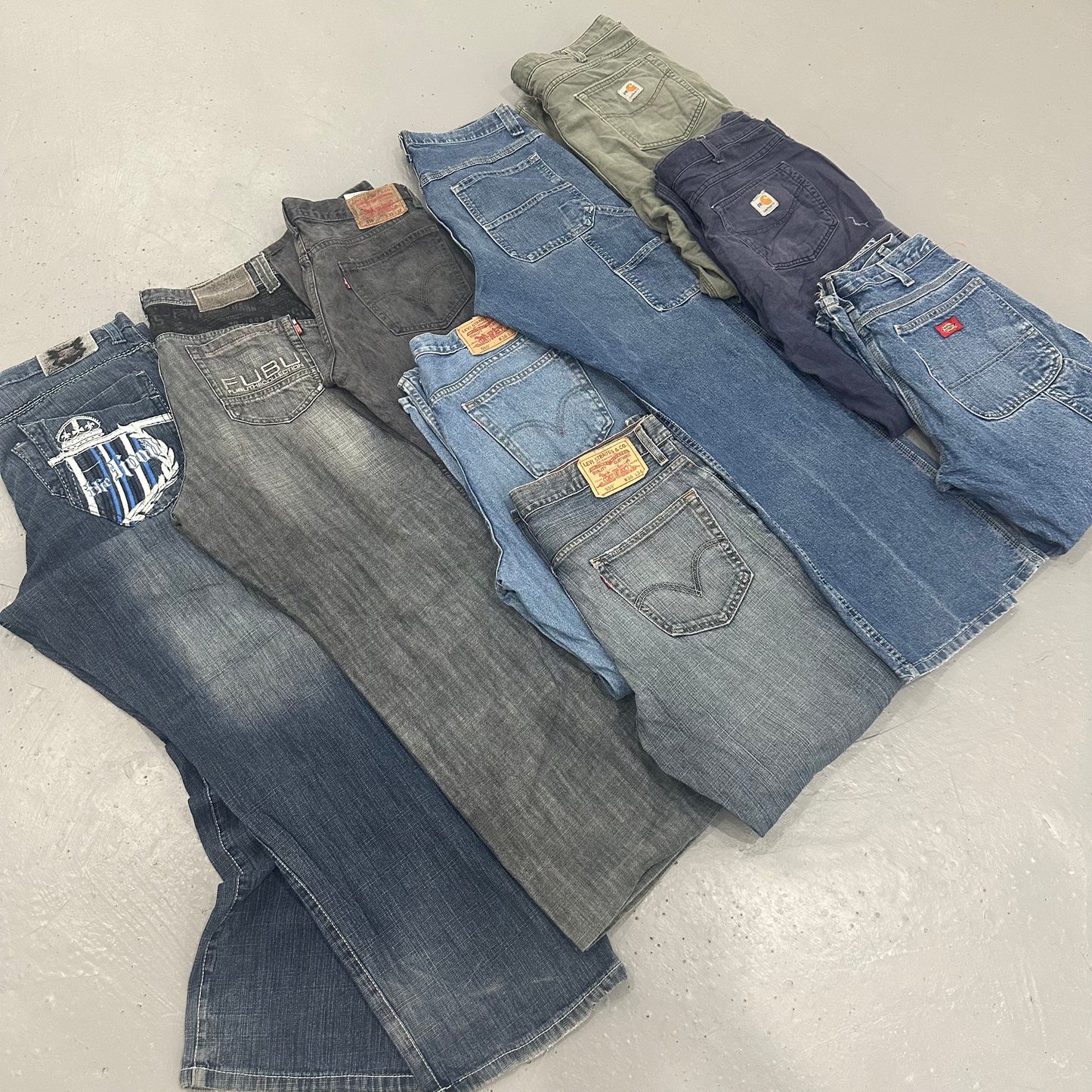 BAGGY JEANS BUNDLE (30 PCS)